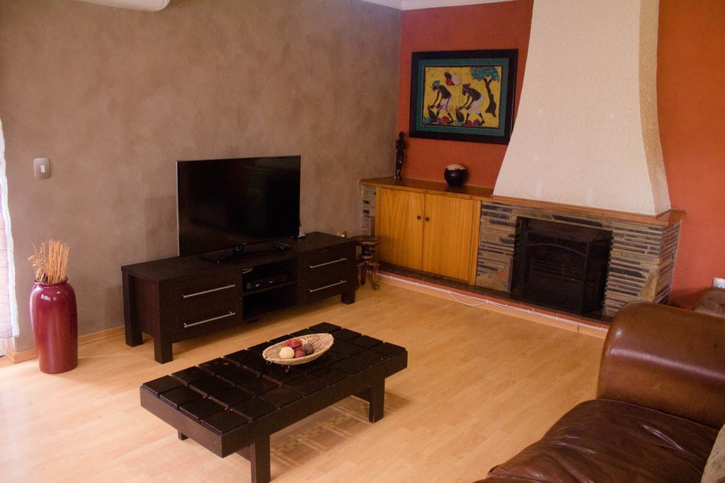 Khuvena Guesthouse Randburg Exteriér fotografie