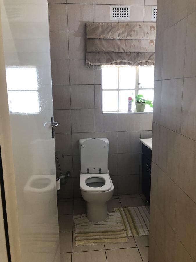 Khuvena Guesthouse Randburg Exteriér fotografie