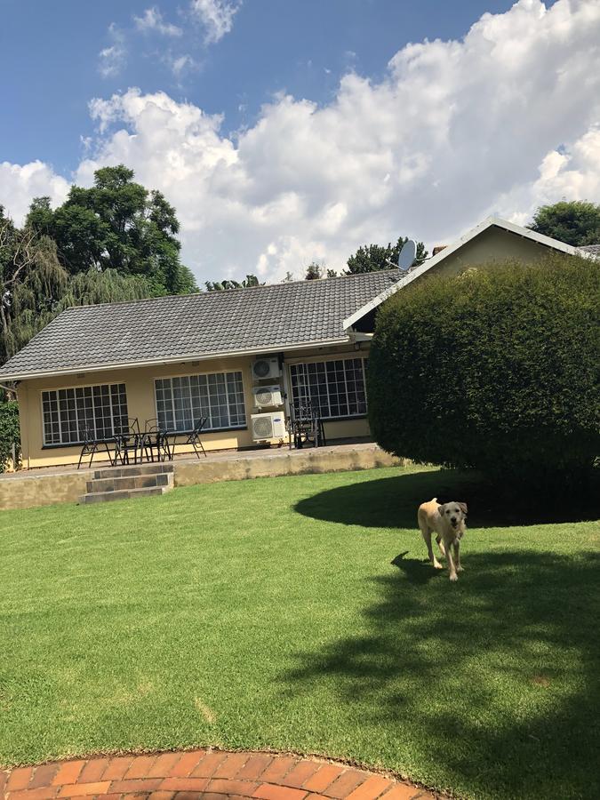 Khuvena Guesthouse Randburg Exteriér fotografie